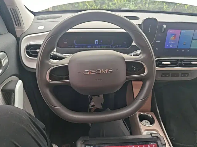 Geely Panda — Фото автомобиля 10