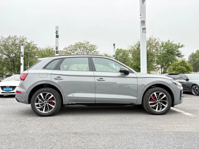 Audi Q5L — Фото автомобиля 4