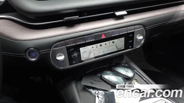 Genesis G90 Бензин 3.5 турбо AWD — Фото автомобиля 13