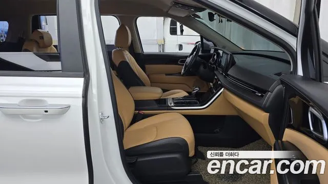 Kia Canival Carnival 4 поколение Бензин 9 мест Prestige — Фото автомобиля 24