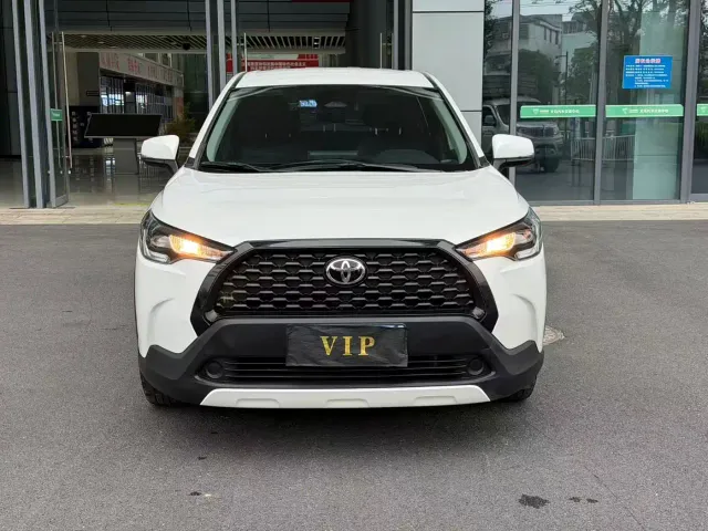 Toyota Corolla Cross — Фото автомобиля 2