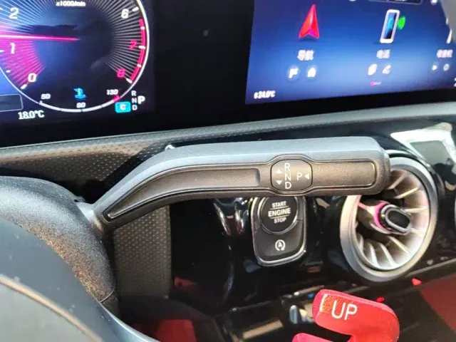 Mercedes-Benz A-Class — Фото автомобиля 13