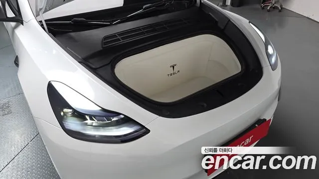 Tesla Model Y Модель Y — Фото автомобиля 3