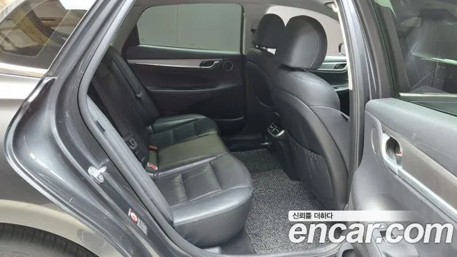 Hyundai Grandeur Premium — Фото автомобиля 12