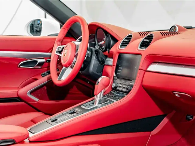 Porsche 718 — Фото автомобиля 18