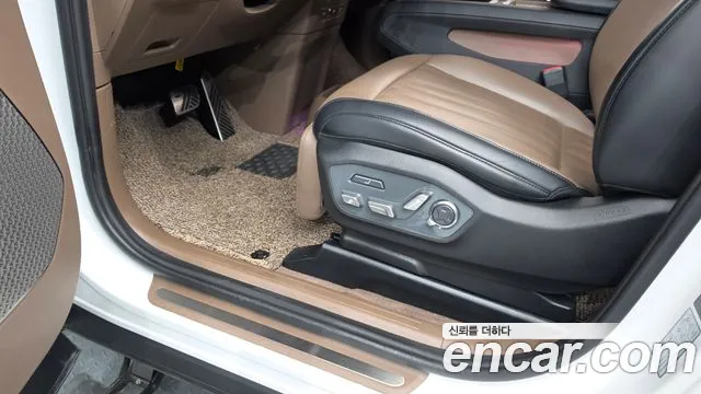 Kia EV9 — Фото автомобиля 22