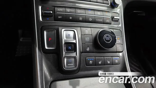Hyundai Santafe Новый Santa Fe Бензин 2.5T 2WD — Фото автомобиля 9