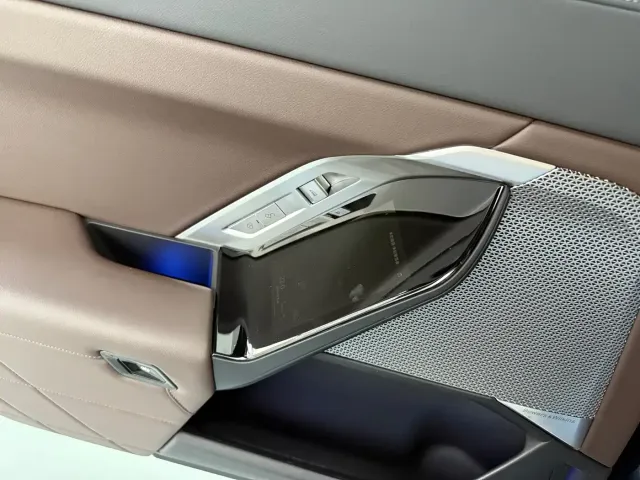 BMW 7 Series — Фото автомобиля 10