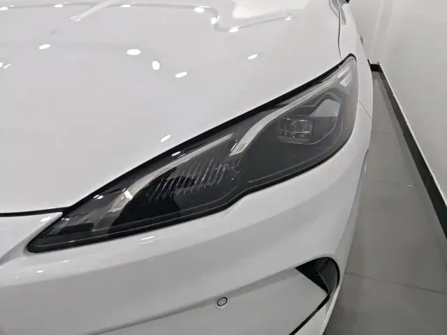 BYD Seal 05 DM-i — Фото автомобиля 23
