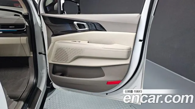 Kia Canival Новый Carnival 4 поколение Дизель 9 мест Signature — Фото автомобиля 20