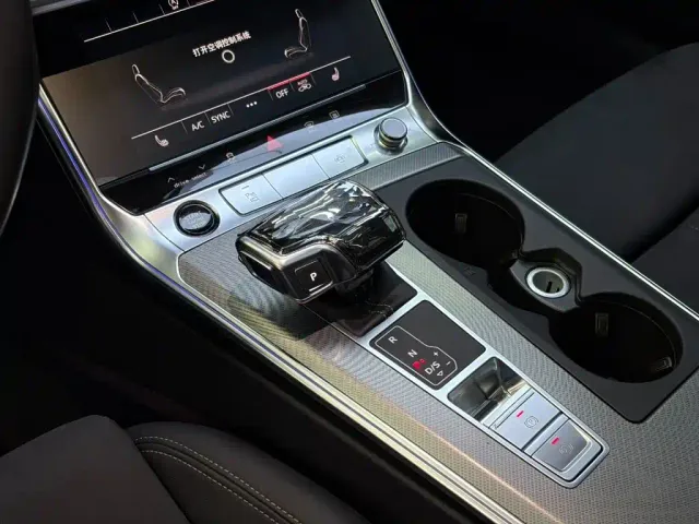 Audi A6 — Фото автомобиля 5