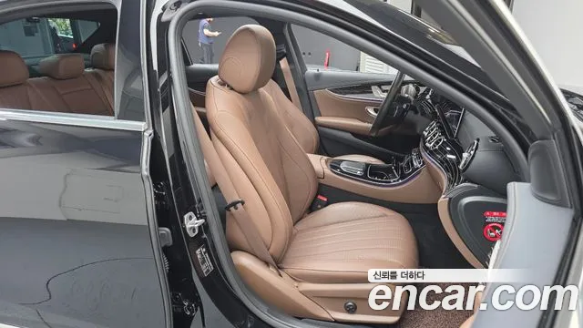 Mercedes-Benz E-Class W213 — Фото автомобиля 12