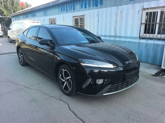 BYD Seal 07 DM-i — Фото автомобиля 2
