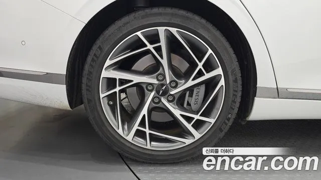 Genesis G90 Бензин 3.5 турбо AWD — Фото автомобиля 5