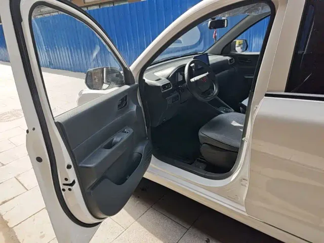 Wuling Hongguang — Фото автомобиля 12