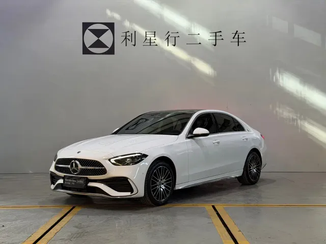 Фотография автомобиля — Mercedes-Benz C-Class