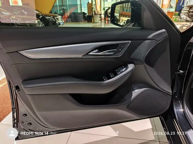 Cadillac CT5 — Фото автомобиля 3