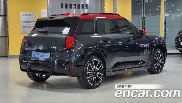 MINI Aceman 1st Gen — Фото автомобиля 2
