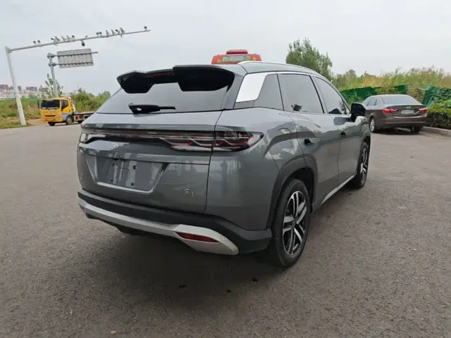 BYD Song L DM-i — Фото автомобиля 6