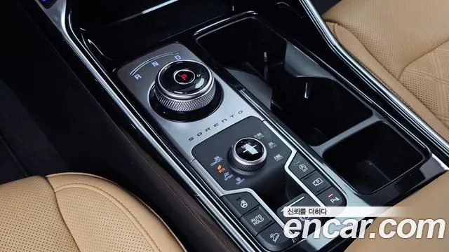 Kia Sorento Sorento 4-е поколение Бензин 2.5T 4WD — Фото автомобиля 8