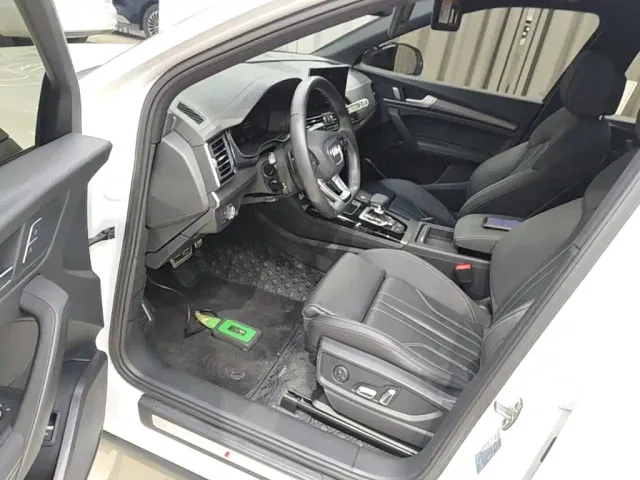 Audi Q5L — Фото автомобиля 15