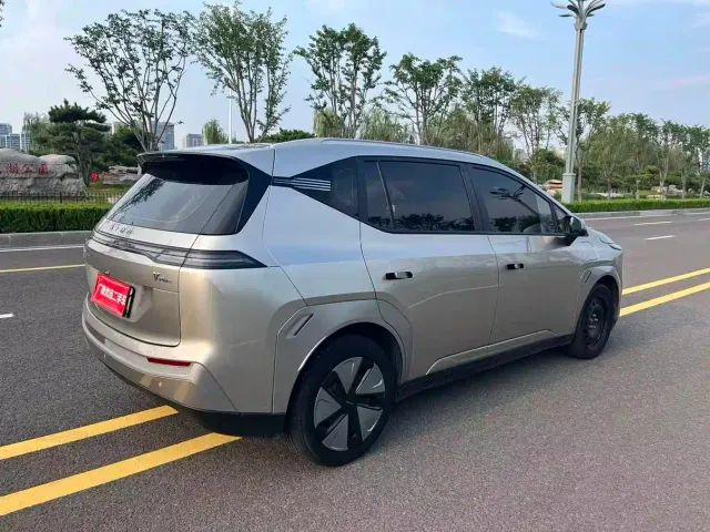 GAC Aion Y — Фото автомобиля 8
