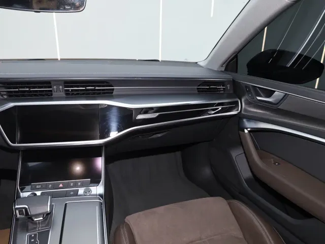 Audi A7L — Фото автомобиля 26