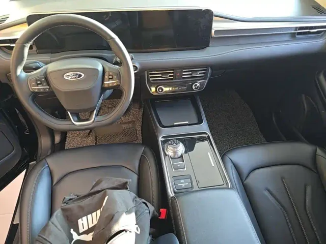 Ford Edge — Фото автомобиля 9