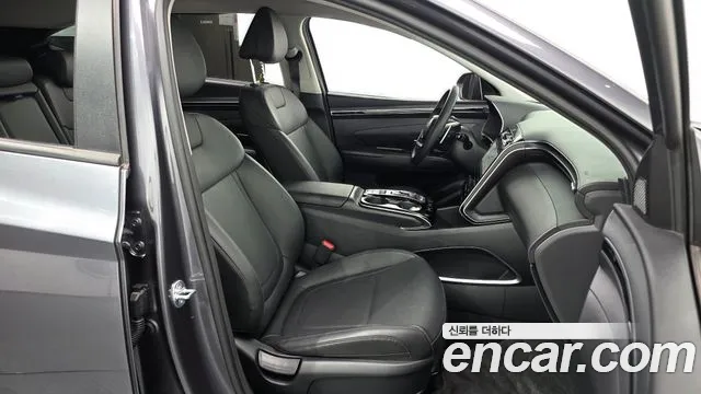 Hyundai Tucson Tucson (NX4) Дизель 2.0 4WD — Фото автомобиля 10