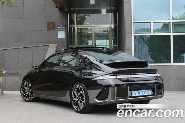 Hyundai Ioniq6 Long Range AWD — Фото автомобиля 2