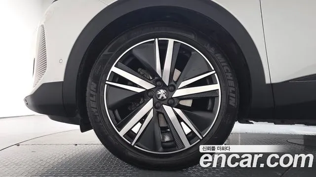 Peugeot 3008 — Фото автомобиля 5