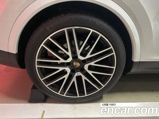 Porsche Cayenne PO536 — Фото автомобиля 14