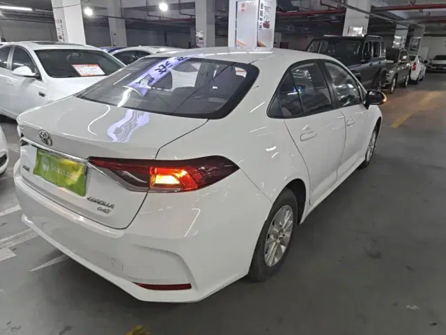 Toyota Corolla — Фото автомобиля 6