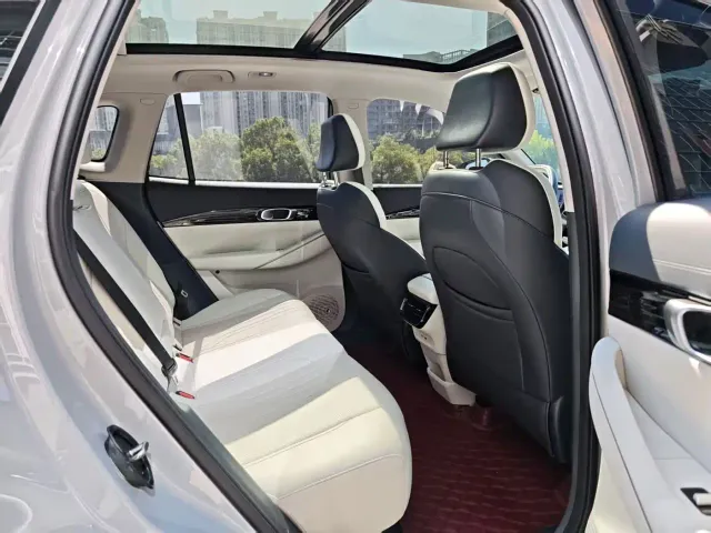 Geely Galaxy E5 — Фото автомобиля 13