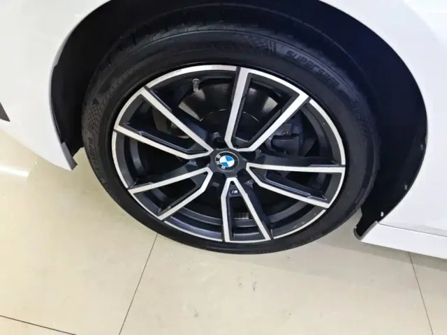 BMW 3 Series — Фото автомобиля 22