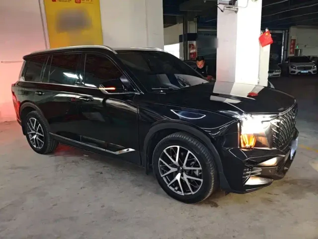 GAC Trumpchi GS8 — Фото автомобиля 3