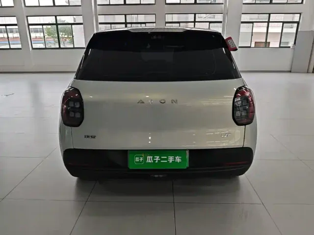 GAC Aion UT — Фото автомобиля 5