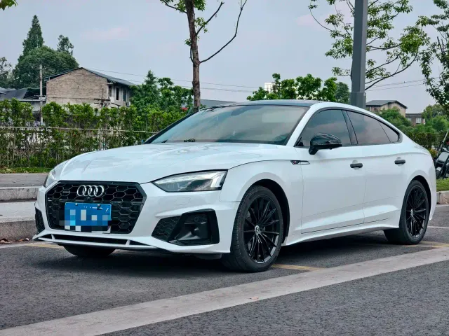 Фотография автомобиля — Audi A5