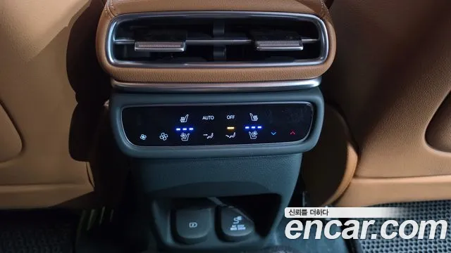 Genesis GV80 — Фото автомобиля 24
