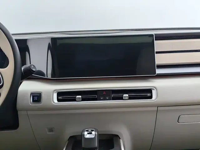Geely ICON — Фото автомобиля 12