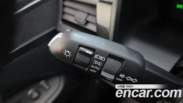 KG_Mobility_Ssangyong Rexton Новый Rexton Sport Дизель 2.2 4WD — Фото автомобиля 29