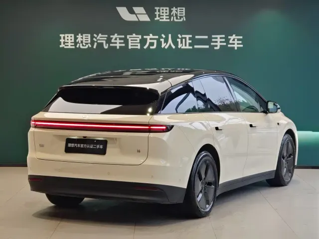 Li Auto i6 — Фото автомобиля 3