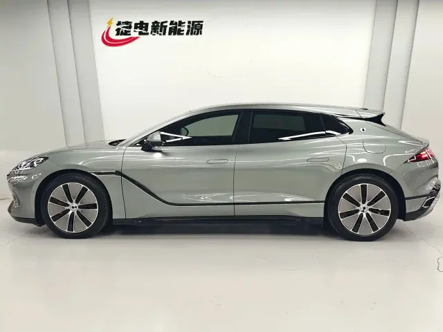 Denza Denza Z9GT 2024 Model 1100 AWD Max Edition — Фото автомобиля 3