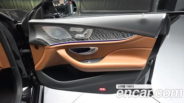 Mercedes-Benz AMG GT 4 двери 43 4MATIC+ — Фото автомобиля 21