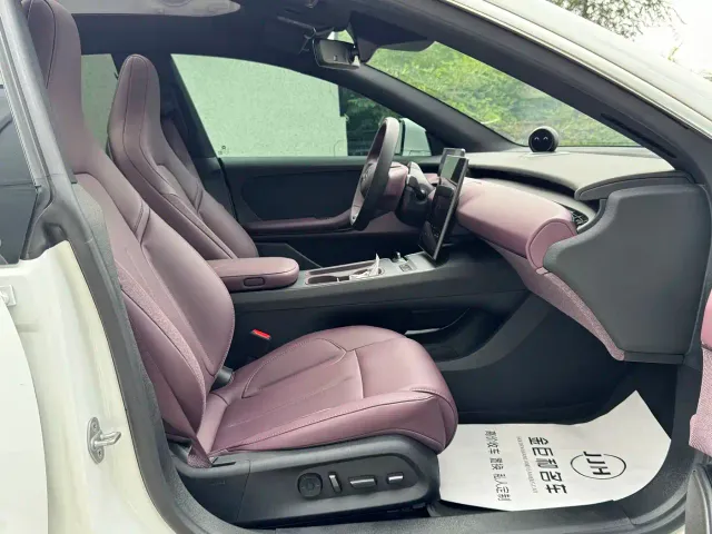 Nio ET5 Touring — Фото автомобиля 8