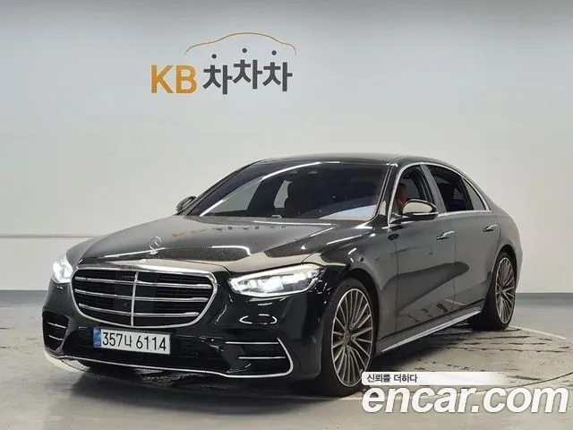 Фотография автомобиля — Mercedes-Benz S-Class