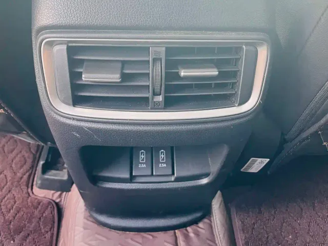 Honda CR-V — Фото автомобиля 13