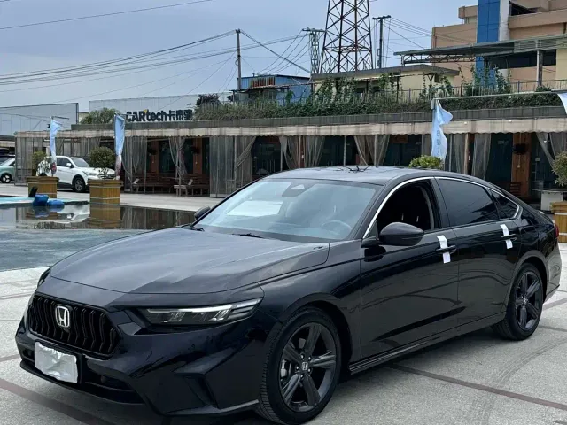 Фотография автомобиля — Honda Inspire