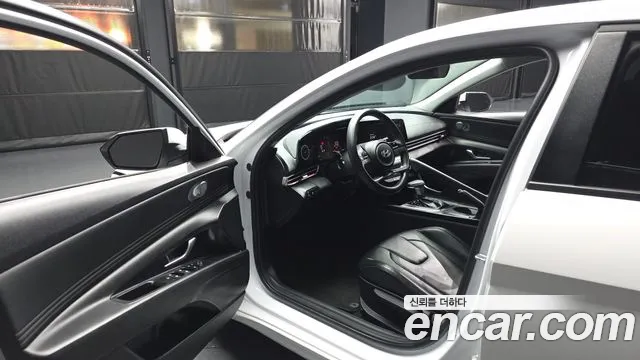 Hyundai Avante CN7 — Фото автомобиля 15