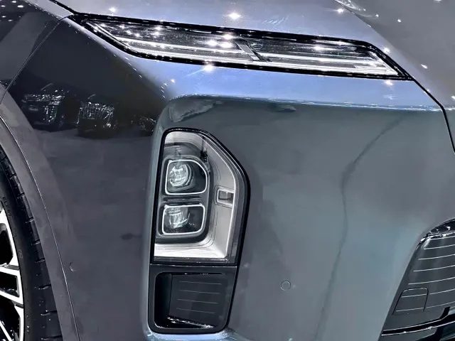 Nio ES8 — Фото автомобиля 5